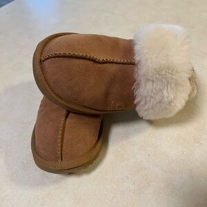 UGG Tan Big Kids Slippers